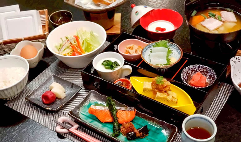 朝食
